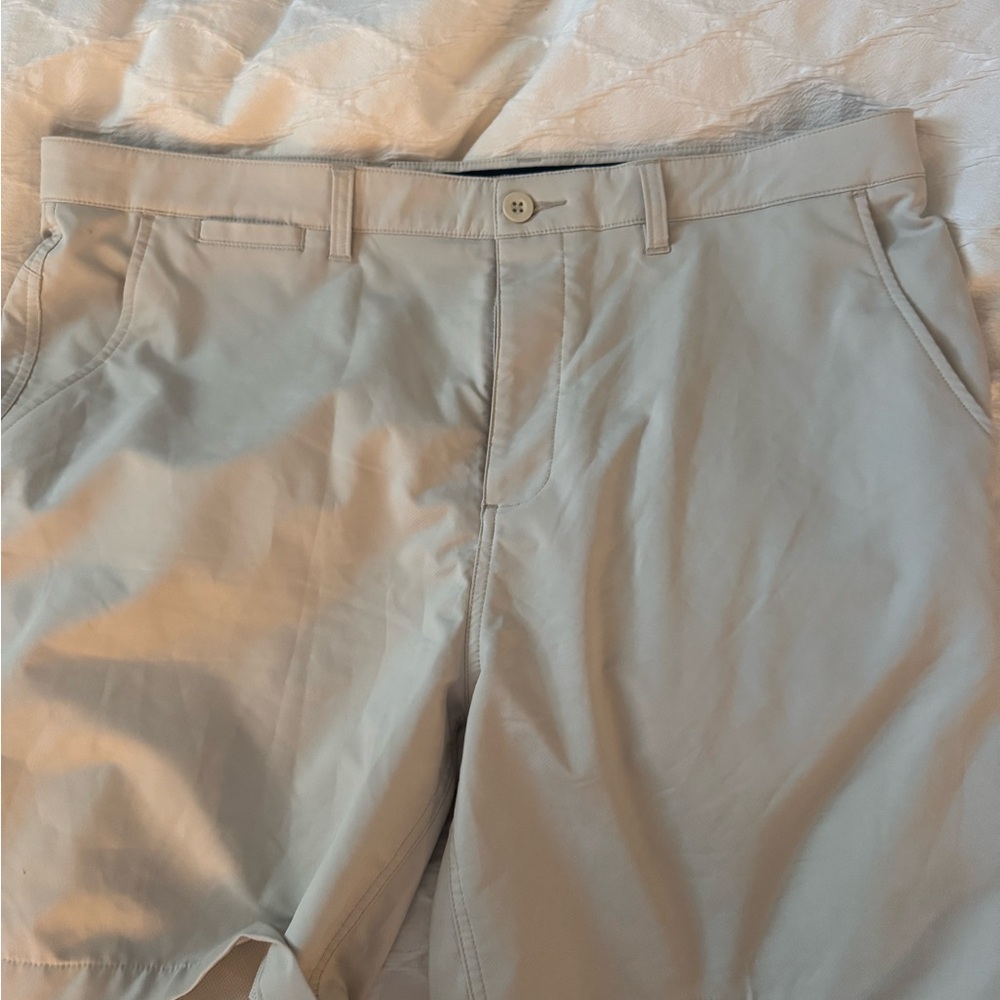 Johnnie-O Men's Beige Shorts